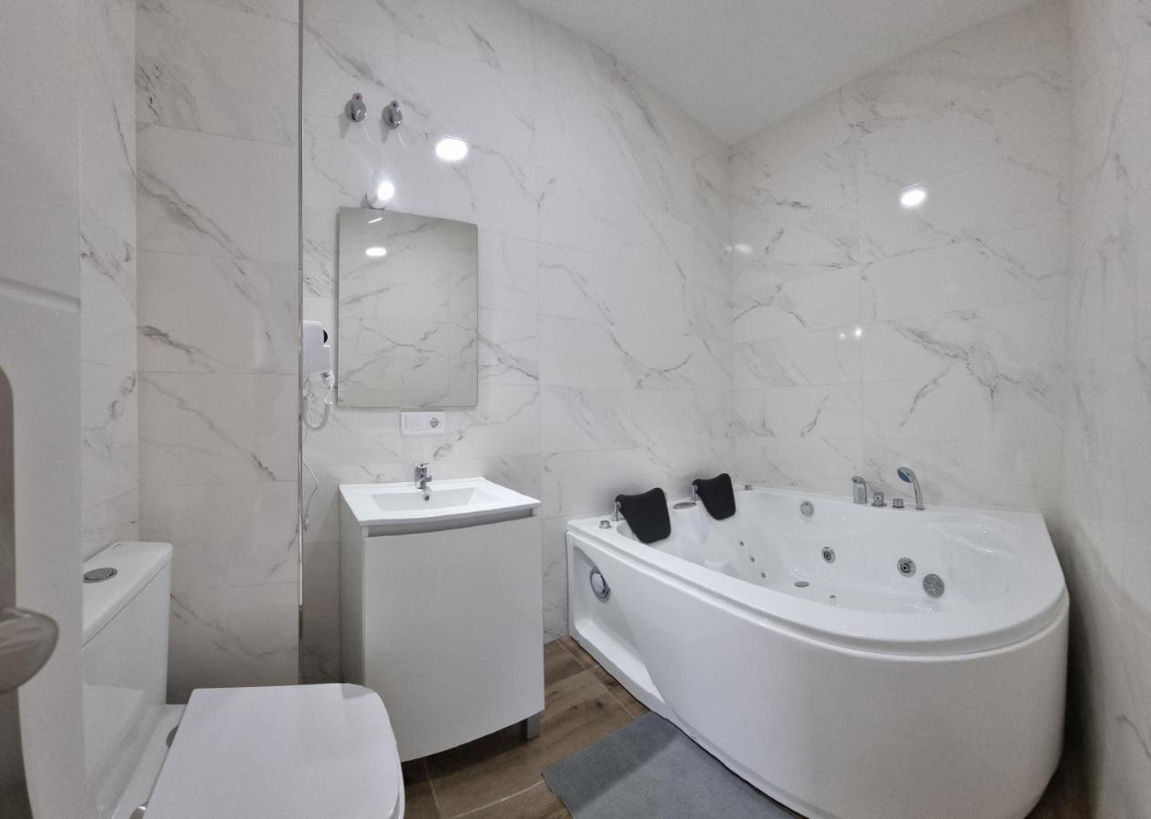 Mini Estudio Jacuzzi Doble Sevilla "Poligono Industrial" Zewnętrze zdjęcie